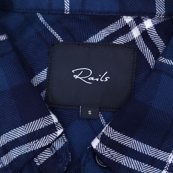 Rails Hunter Plaid Flannel Button Down Shirt in Pacific Navy Blue Small Petite - Picture 4 of 11